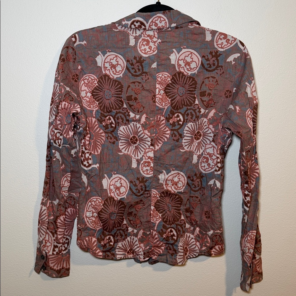 Sandwich Patterned Lightweight Button Up Blouse - image 4
